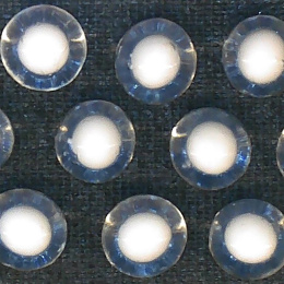 eight spherical hydrogel particles 